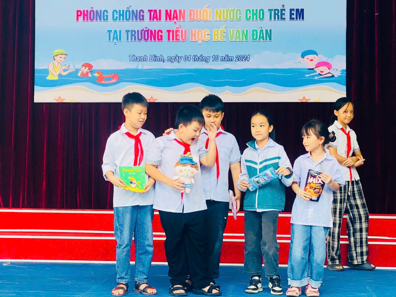 TUYÊN TRUYỀN VỀ PHÒNG TRÁNH TAI NẠN ĐUỐI NƯỚC  CHO HỌC SINH TRƯỜNG TIỂU HỌC BẾ VĂN ĐÀN