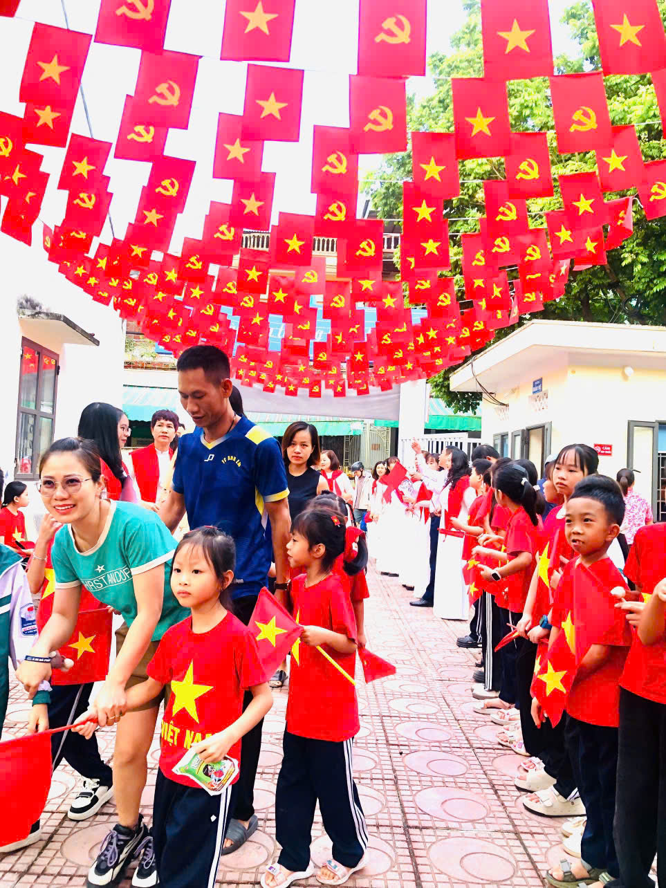 CHÀO MỪNG 80 NĂM CÁCH MẠNG THÁNG TÁM VÀ QUỐC KHÁNH 2/9 – HÂN HOAN NGÀY TỰU TRƯỜNG